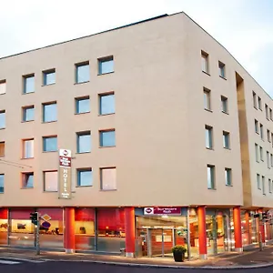 Hotel Western Plaza